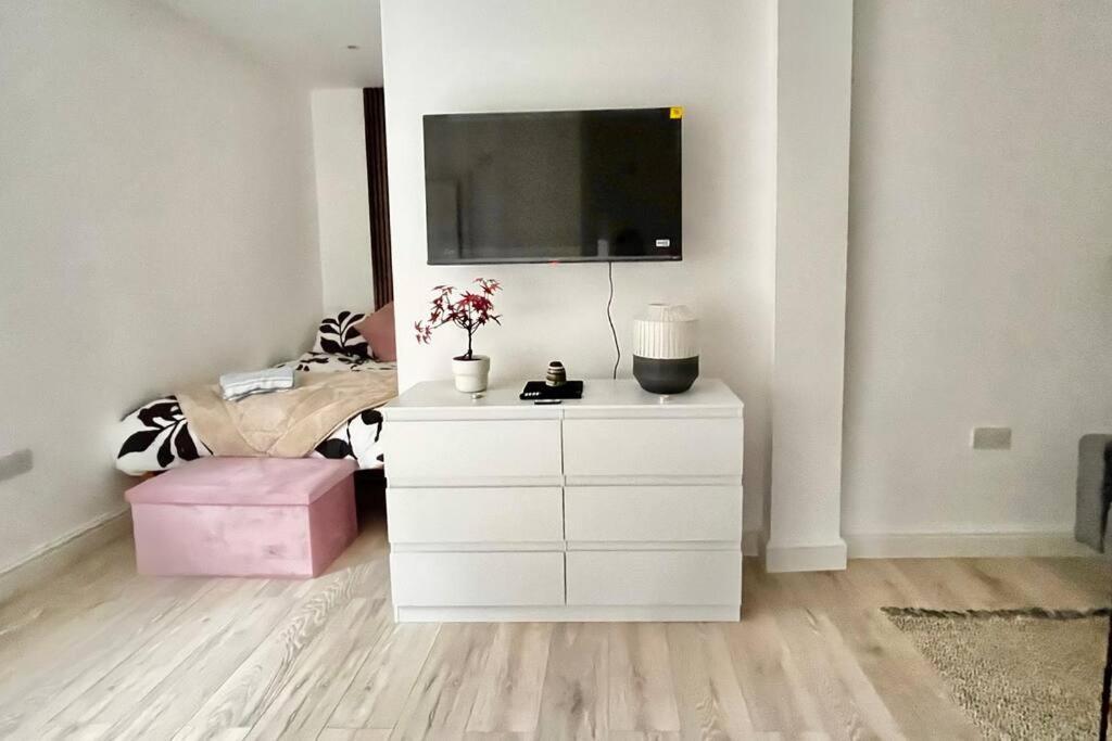 Modern Boutique Great Location London