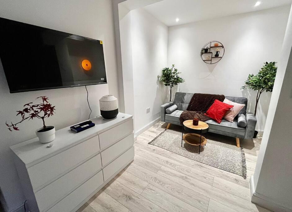 Modern Boutique Great Location Apartament Londra